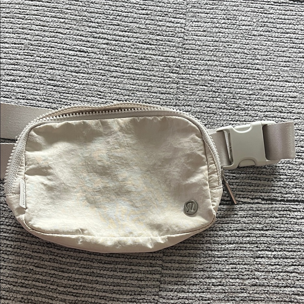 lululemon athletica Beige Belt Bag